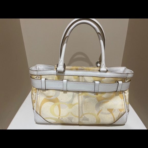 Vintage Hampton Collection Yellow Coach Purse - Picture 3 of 10